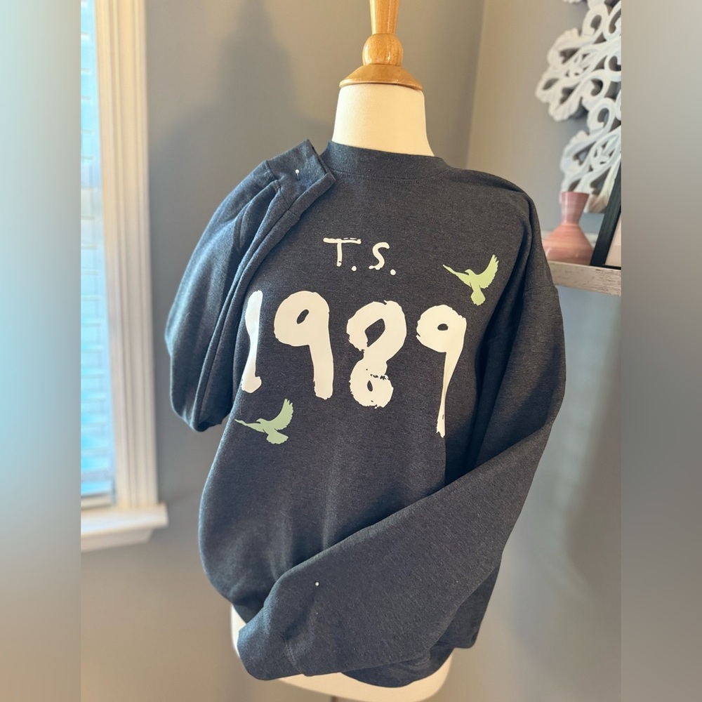 Taylor Swift Sweatshirt 1989